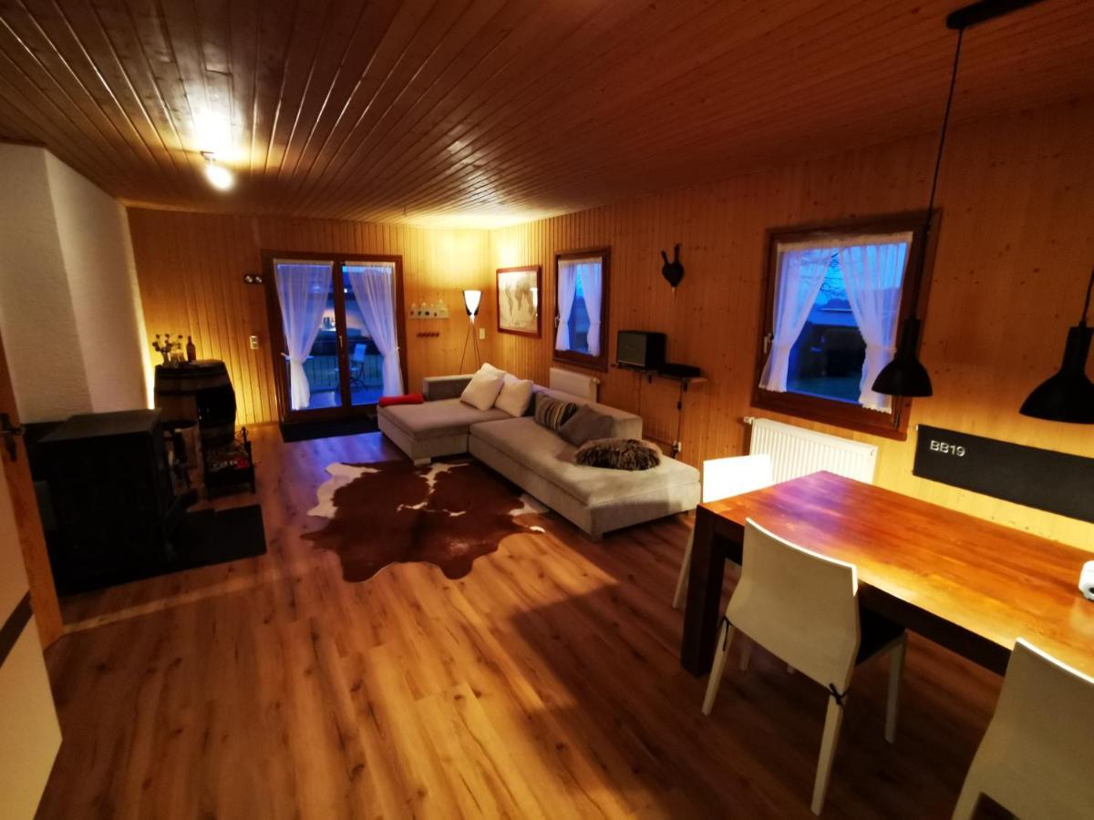 Bb19 Eifel-Ferienhaus Am Moseltal Mit Saunahaus Beuren  Exteriör bild