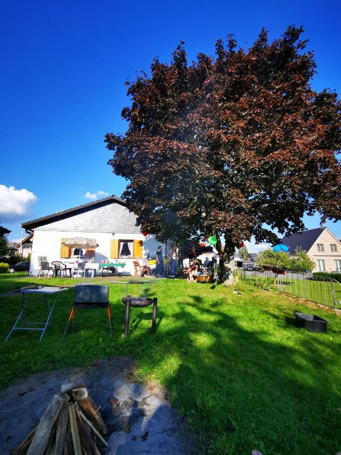 Bb19 Eifel-Ferienhaus Am Moseltal Mit Saunahaus Beuren  Exteriör bild